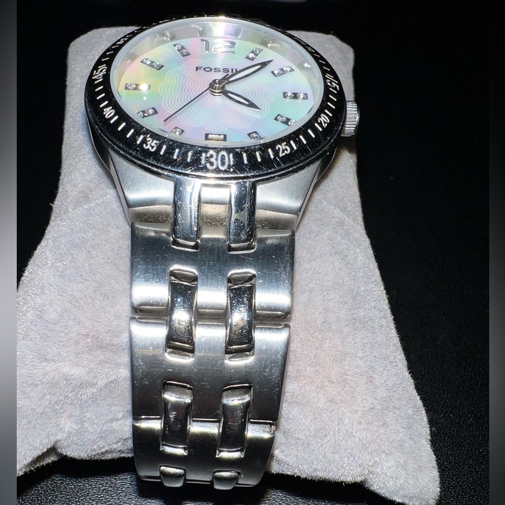 Fossil Watch with mother of pearl face - Picture 4 of 9